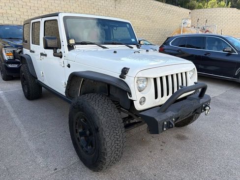 Used 2017 Jeep Wrangler Unlimited Sport w/ Max Tow Package AWD/4WD image 4