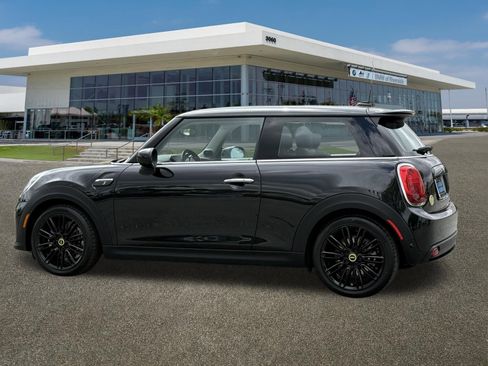 Used 2024 MINI Cooper SE FWD image 7