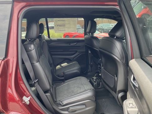 New 2025 Jeep Grand Cherokee L Altitude image 31