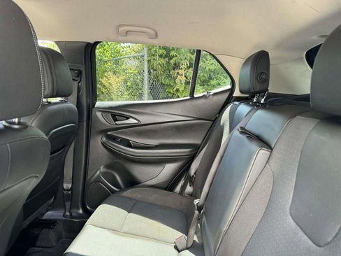 Used 2020 Buick Encore GX Select image 11