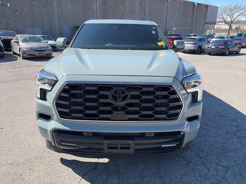 Used 2024 Toyota Sequoia Platinum image 2