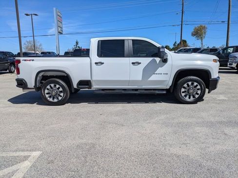 Used 2023 Chevrolet Silverado 2500 Custom w/ Custom Value Package AWD/4WD image 3