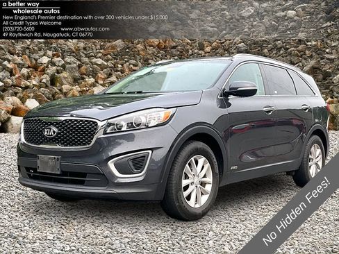 Used 2017 Kia Sorento AWD image 1