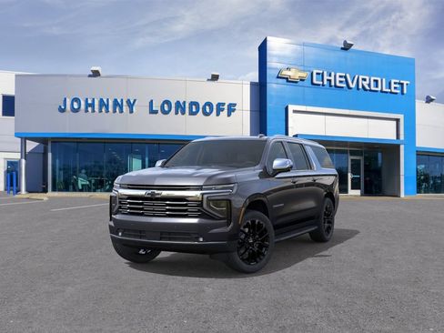 New 2026 Chevrolet Suburban Premier w/ Sun And Tow Package AWD/4WD image 8