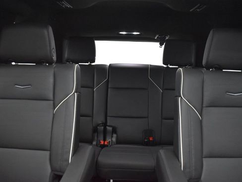 Certified 2024 Cadillac Escalade Premium Luxury w/ Performance Package AWD/4WD image 32