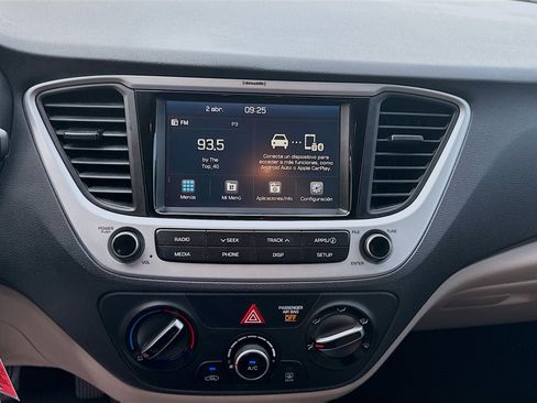 Used 2022 Hyundai Accent SEL FWD image 7