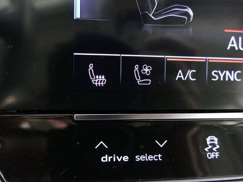 Used 2025 Audi A6 3.0T Prestige image 22