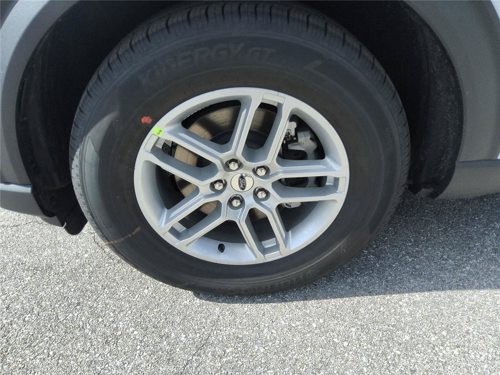 New 2026 Ford Explorer Active RWD image 10