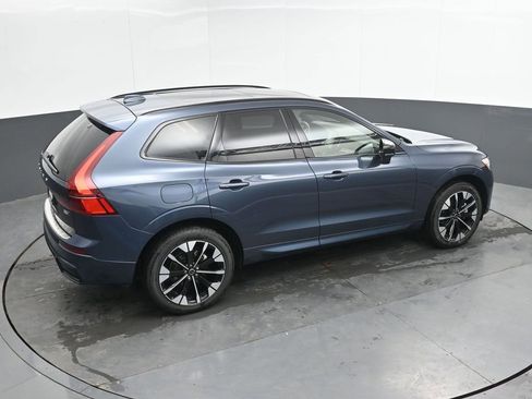 New 2026 Volvo XC60 B5 Plus w/ Protection Package Premier AWD/4WD image 24