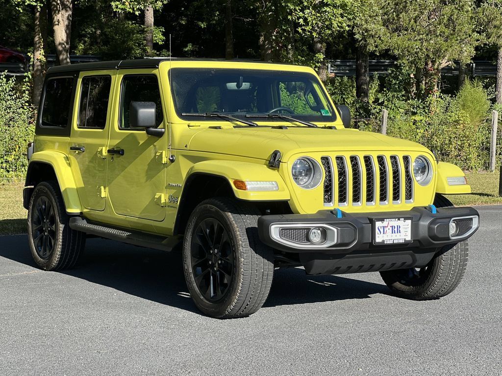 Used 2023 Jeep Wrangler Unlimited Sahara w/ Dual Top Group AWD/4WD image 1
