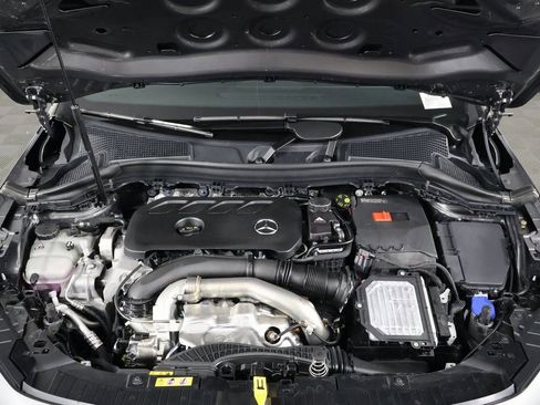 New 2026 Mercedes-Benz GLA 250 4MATIC image 9