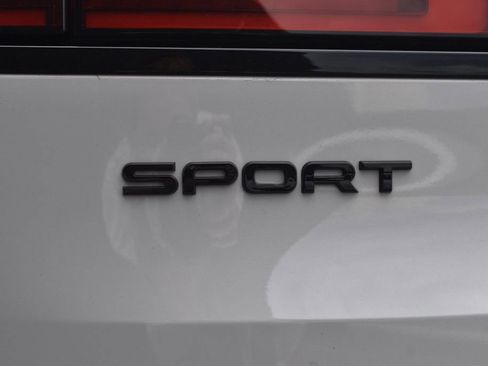 Used 2024 Land Rover Range Rover Sport SE AWD/4WD image 16