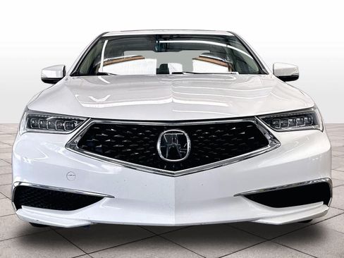 Used 2018 Acura TLX FWD image 2