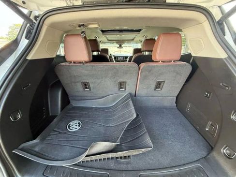 Used 2021 Buick Enclave Avenir w/ Avenir Technology Package AWD/4WD image 19
