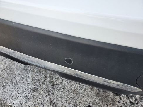 Certified 2024 Chevrolet Equinox LT w/ LPO, Floor Liner Package image 10