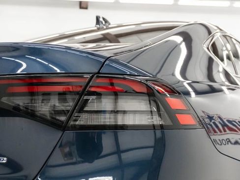 Used 2024 Honda Accord EX-L image 12