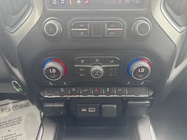 Used 2019 Chevrolet Silverado 1500 LT Trail Boss AWD/4WD image 28