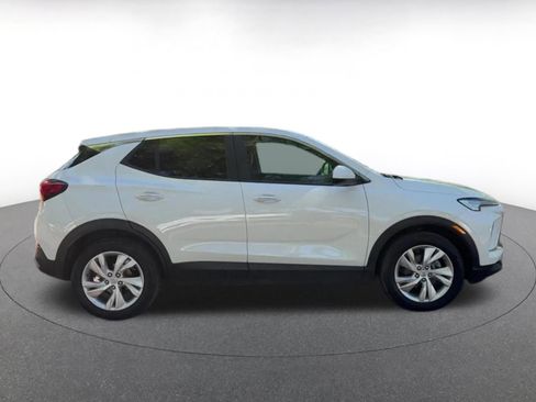 Used 2025 Buick Encore GX Preferred FWD image 17