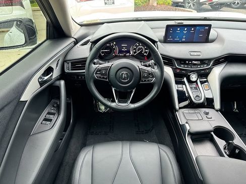 Used 2023 Acura TLX image 11