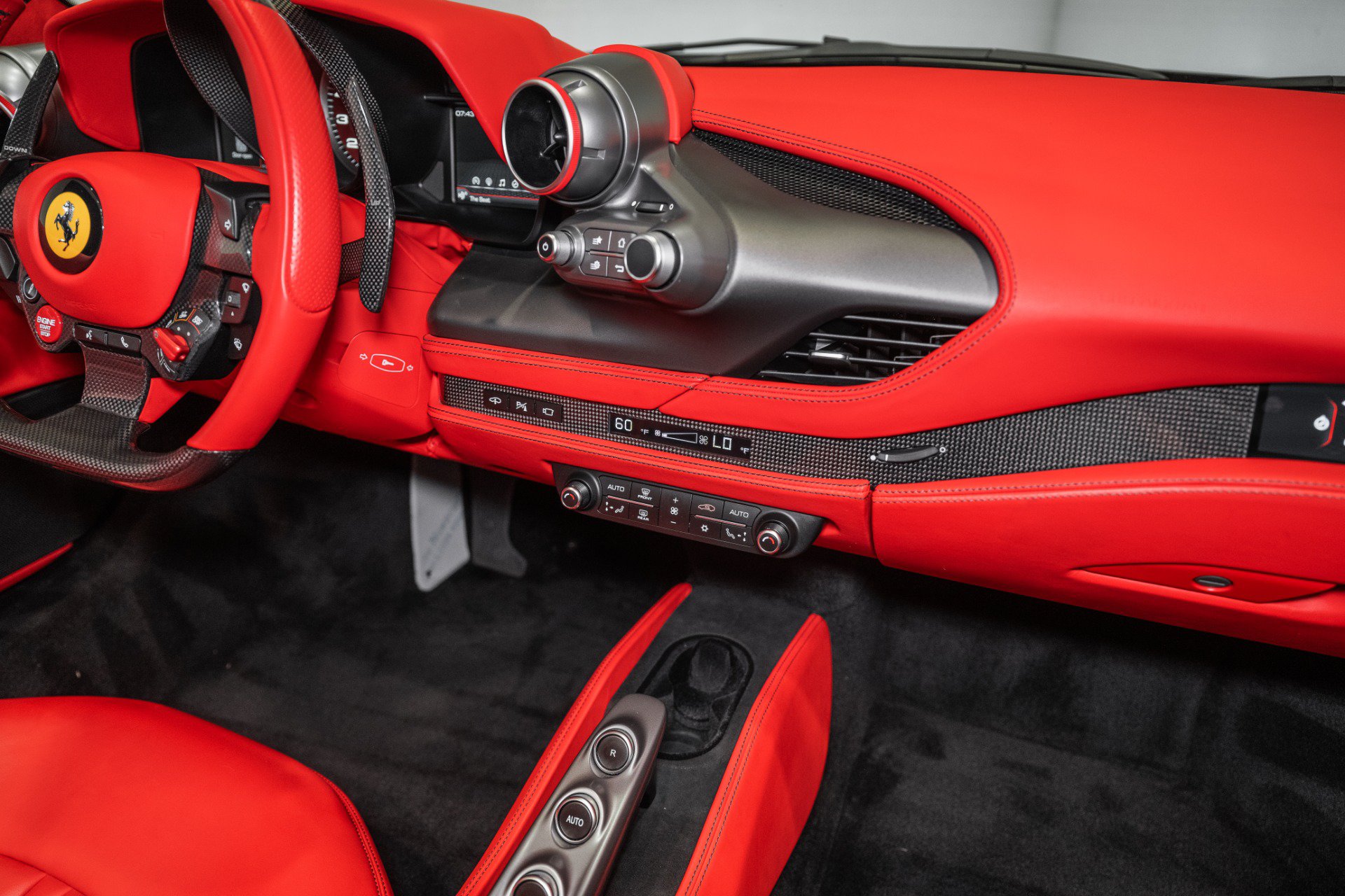 Used 2021 Ferrari F8 Tributo RWD image 29