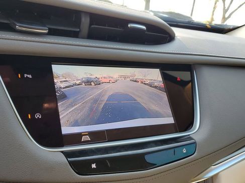 Used 2022 Cadillac XT5 Premium Luxury image 21