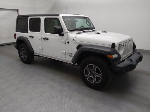 Used 2018 Jeep Wrangler Unlimited Sport S AWD/4WD image 11