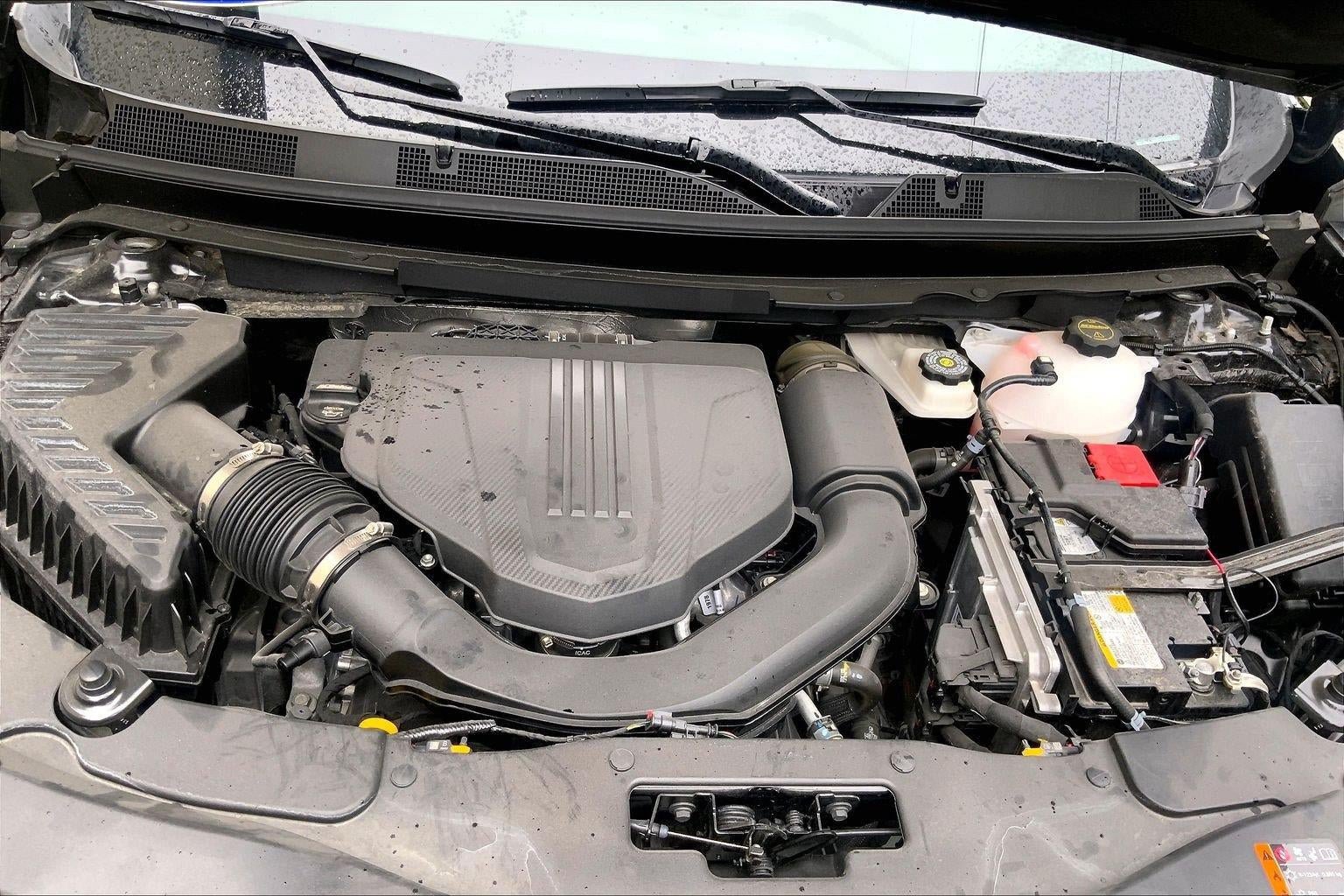 Used 2025 GMC Acadia Elevation FWD image 32