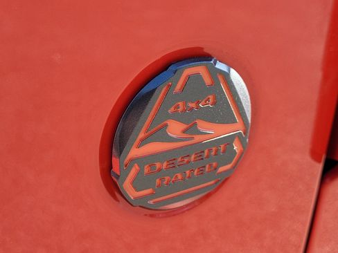 New 2025 Jeep Gladiator Mojave image 26