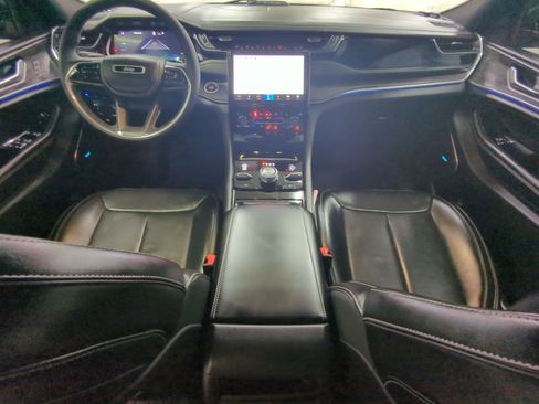 Used 2022 Jeep Grand Cherokee Overland image 18