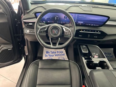 Used 2025 Buick Enclave Sport Touring FWD image 28