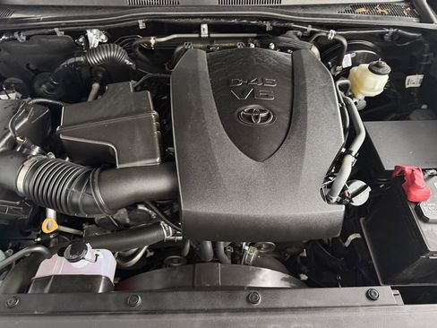 Used 2023 Toyota Tacoma SR5 RWD image 27