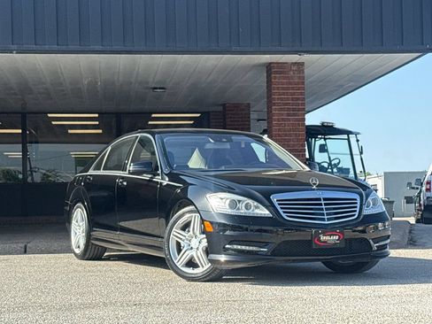 Used 2013 Mercedes-Benz S 550 image 1