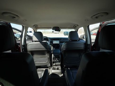 Used 2022 Jeep Grand Cherokee L Limited image 24