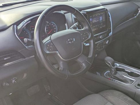 Used 2023 Chevrolet Traverse LT FWD image 10