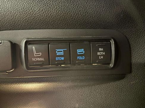 Used 2018 Ford Explorer Limited image 23