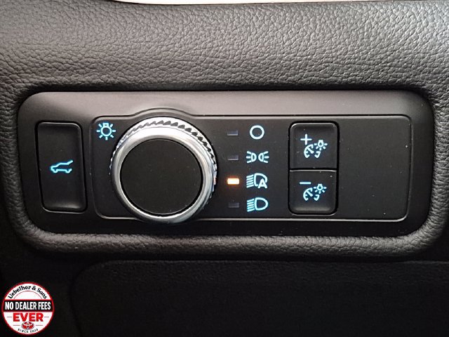 Used 2022 Ford Explorer XLT AWD/4WD image 18