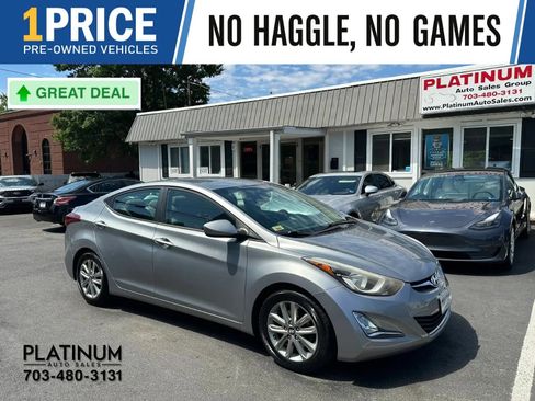 Used 2015 Hyundai Elantra SE w/ Option Group 02 FWD image 1