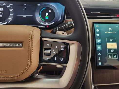New 2026 Land Rover Range Rover SE image 27