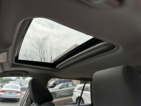 Used 2019 Toyota RAV4 XLE image 20