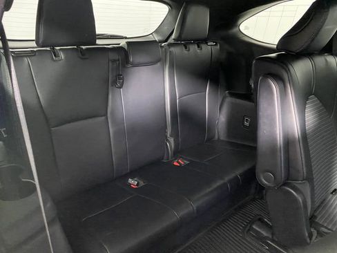 Used 2023 Toyota Highlander XSE AWD/4WD image 11