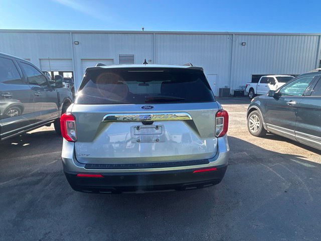 Used 2023 Ford Explorer XLT RWD image 4