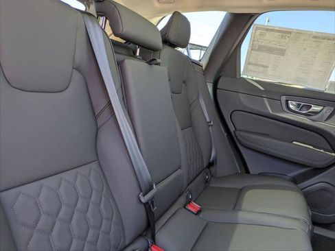 New 2026 Volvo XC60 B5 Plus w/ Climate Package PRO AWD/4WD image 13