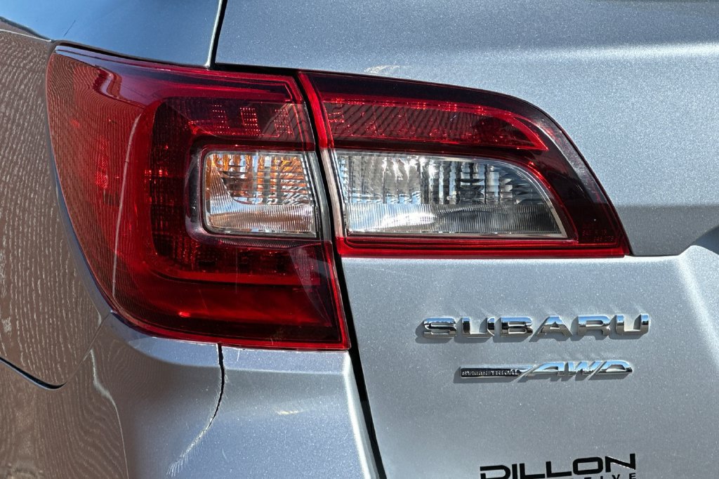 Used 2018 Subaru Outback 2.5i Premium AWD/4WD image 28