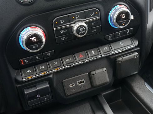 Used 2021 GMC Sierra 1500 SLT w/ SLT Premium Plus Package image 24