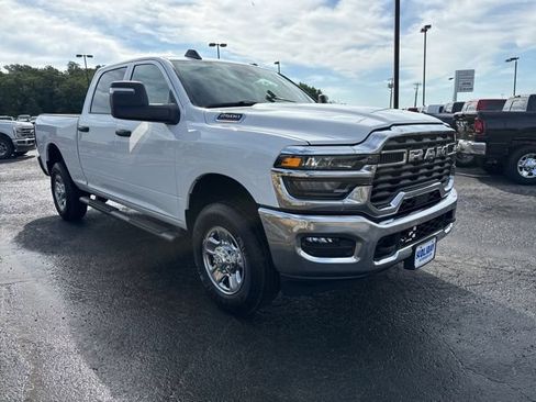 New 2026 RAM 2500 Tradesman AWD/4WD image 7