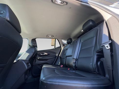 Used 2023 GMC Terrain SLT image 5