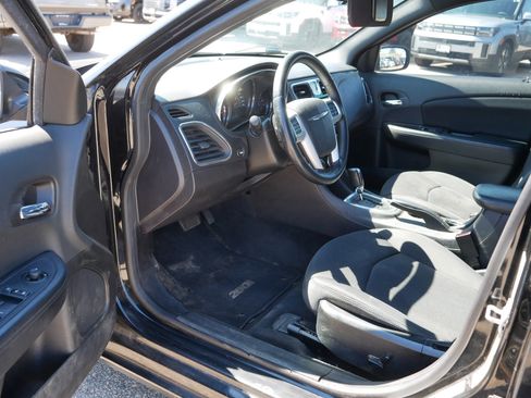 Used 2014 Chrysler 200 Touring w/ 200 S Group FWD image 11