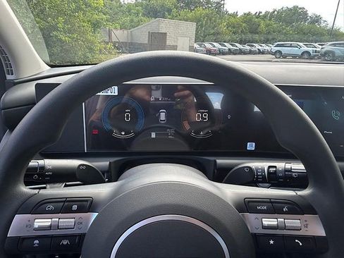 New 2026 Hyundai Tucson SE image 19