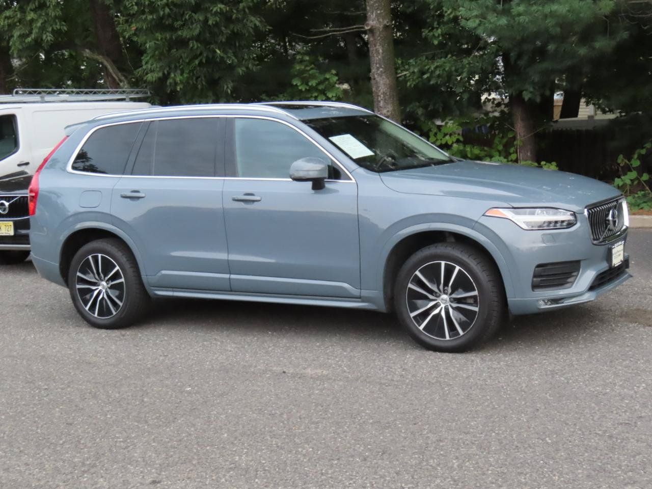 Used 2020 Volvo XC90 T6 Momentum AWD/4WD image 7