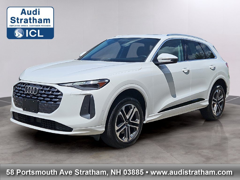 Certified 2025 Audi Q5 Premium w/ Convenience Package AWD/4WD image 1